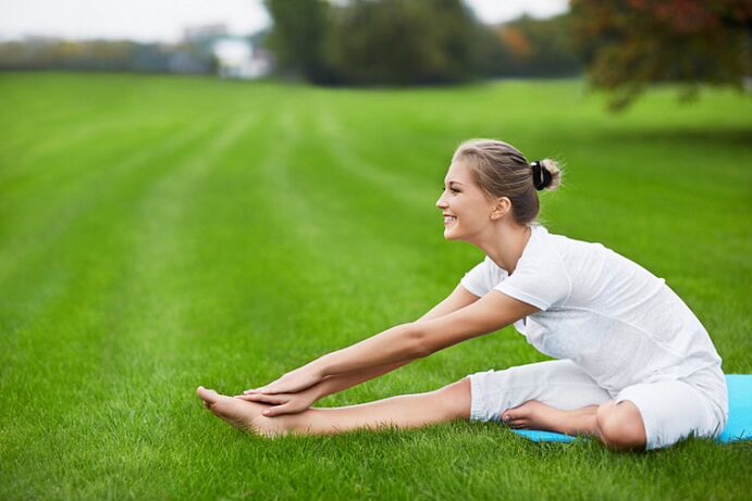senaman regangan yoga untuk penurunan berat badan